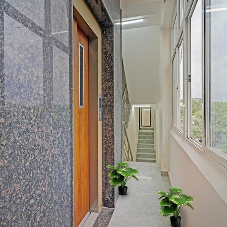 Super Townhouse 1096 Hotel Redfox Nungambakkam Near Apollo & Shankar Nethralaya Hospital Chennai Exteriör bild