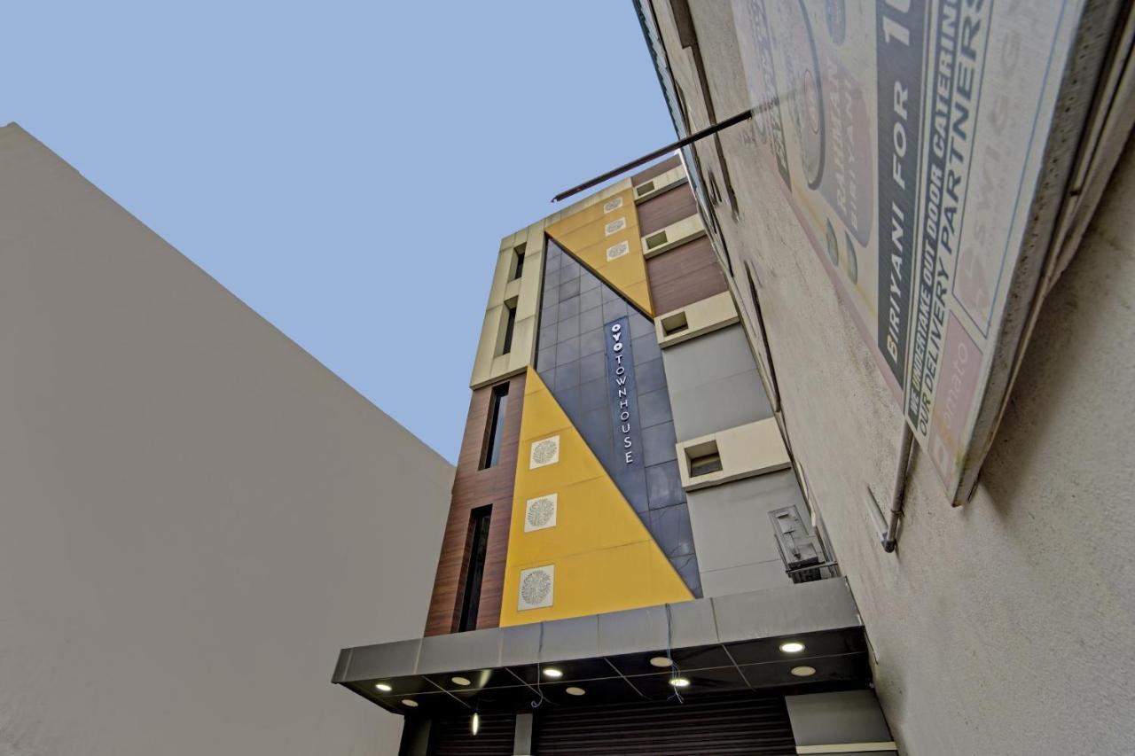 Super Townhouse 1096 Hotel Redfox Nungambakkam Near Apollo & Shankar Nethralaya Hospital Chennai Exteriör bild