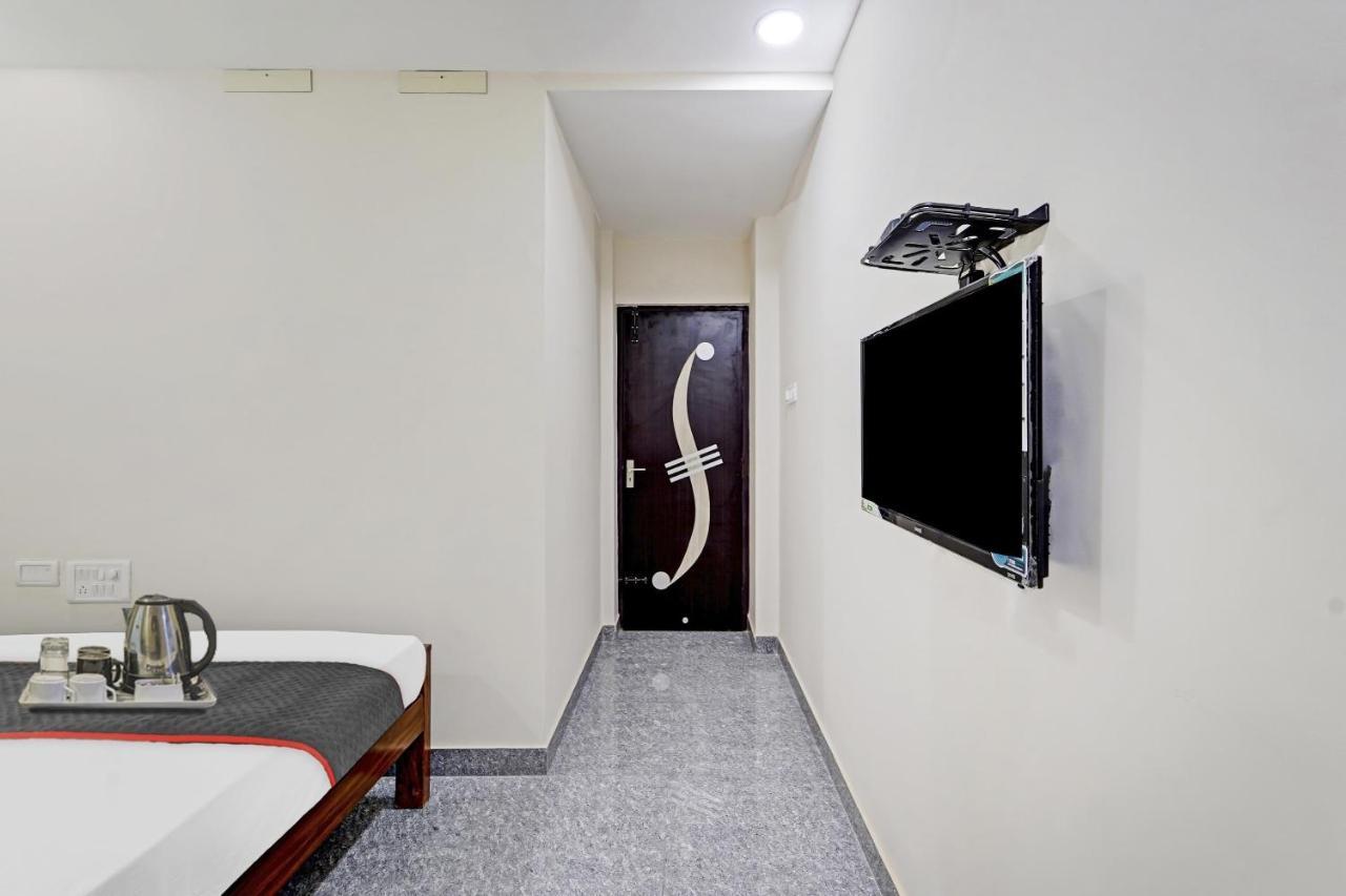Super Townhouse 1096 Hotel Redfox Nungambakkam Near Apollo & Shankar Nethralaya Hospital Chennai Exteriör bild