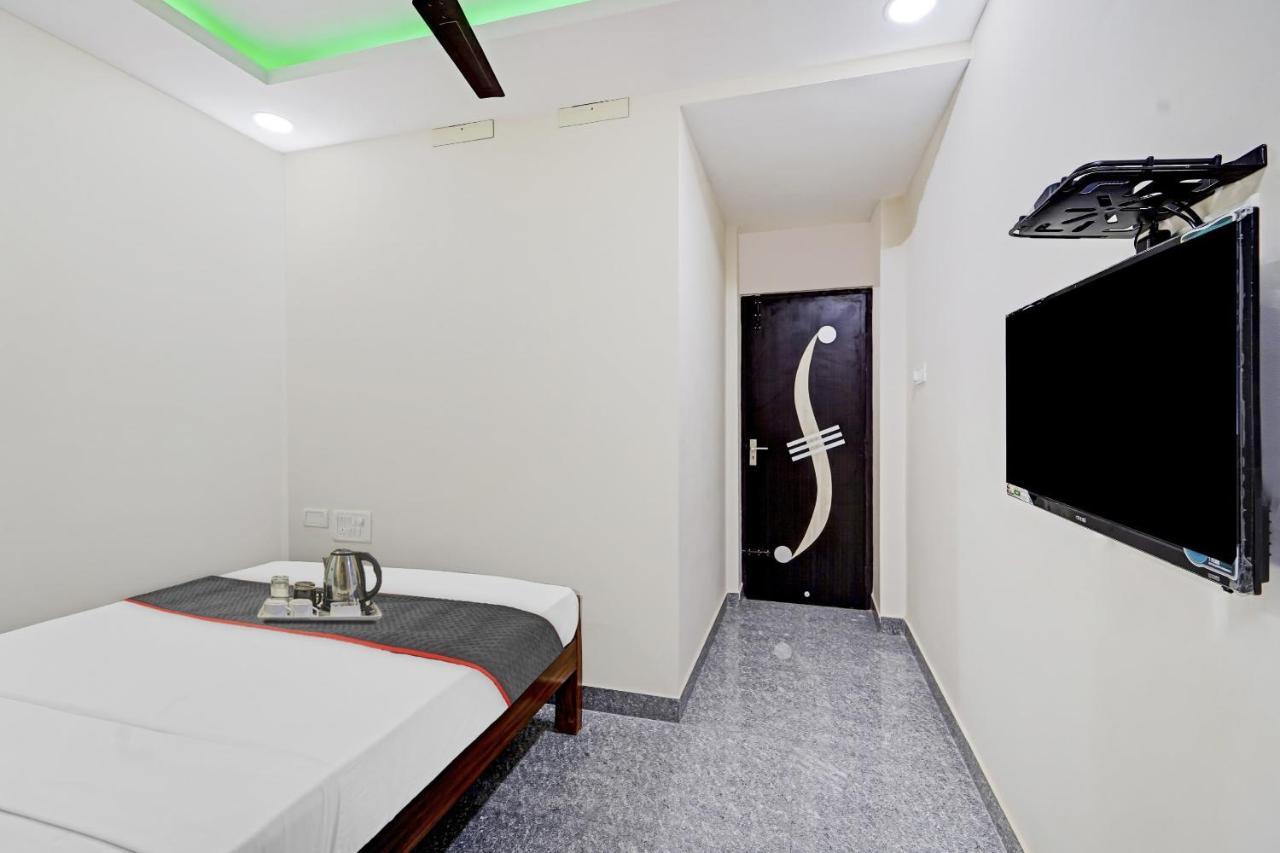 Super Townhouse 1096 Hotel Redfox Nungambakkam Near Apollo & Shankar Nethralaya Hospital Chennai Exteriör bild